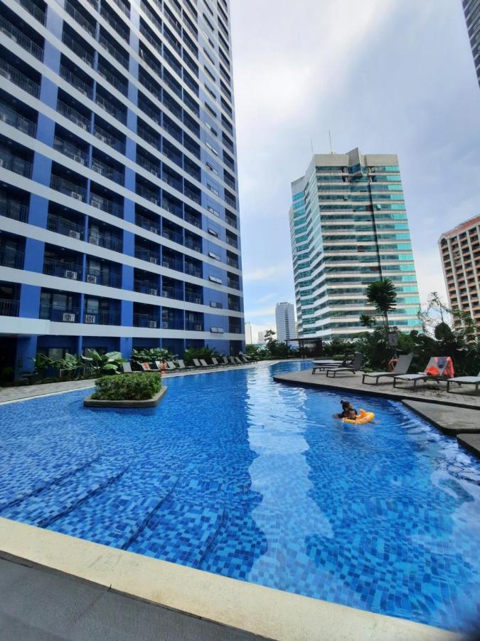 Stylish&Comfort Unit With Balcony In Air Makati 马卡蒂 外观 照片